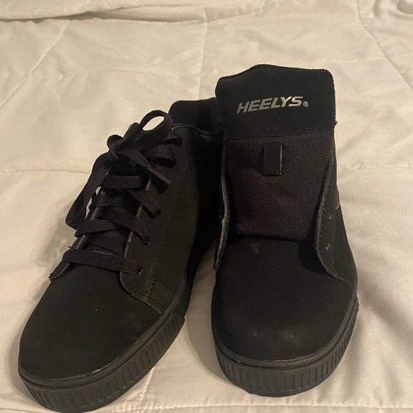 Black size 9 Heelys with original warner label - Picture 5 of 6